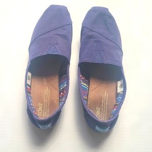 Navy Canvas Toms size 9